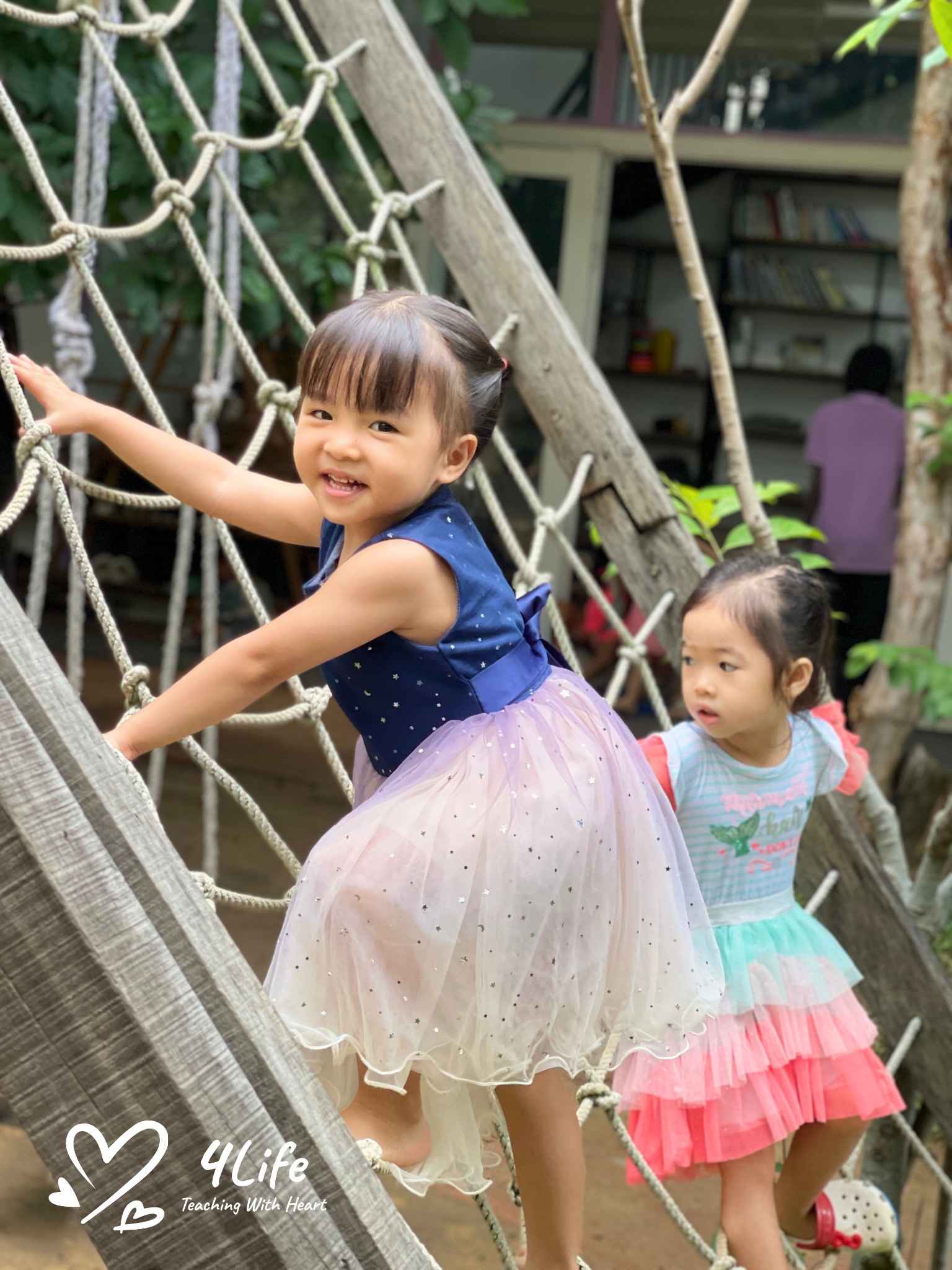 Giải Quyết Mâu Thuẫn Giữa Ba Mẹ Và Con Trẻ