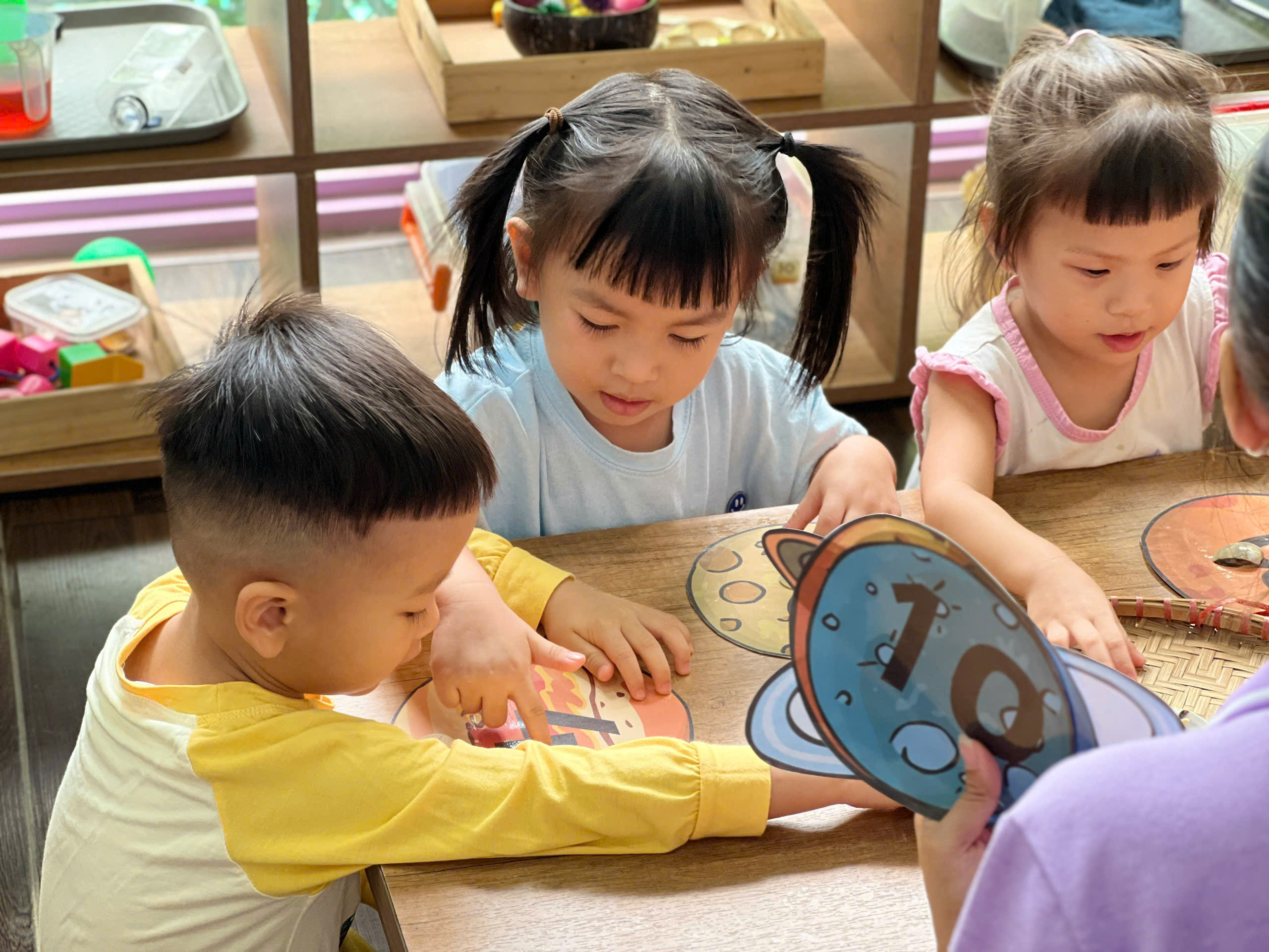 Trẻ Học Được Gì Từ Sự Tự Do Và Trải Nghiệm